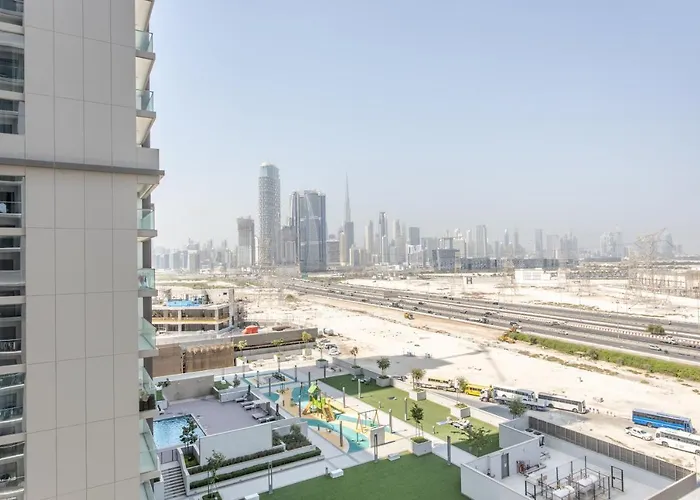 Stay By Latinem Luxury 2Br Holiday Home Cv A814 Near Burj Khalifa